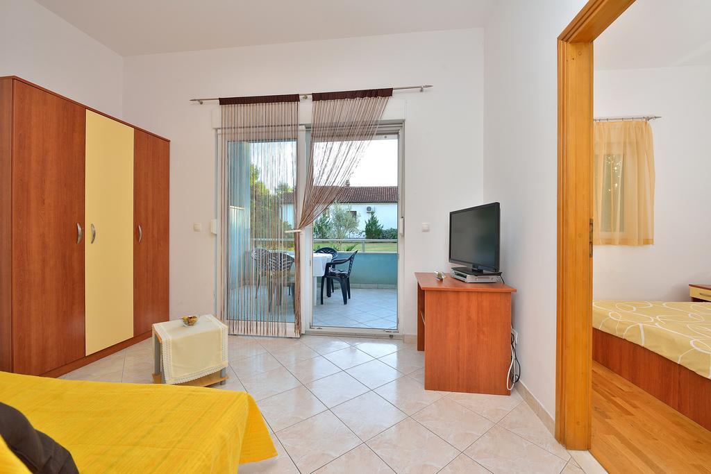 Sara Apartments Petrčane Chambre photo